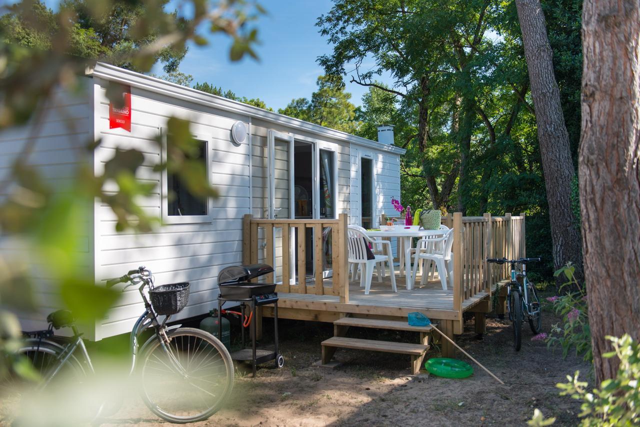 Camping Officiel Siblu Le Lac Des Reves Lattes Eksteriør billede
